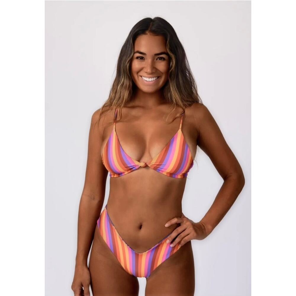 Skatie• ‘Sarah’ Bikini Top in ASHEVILLE